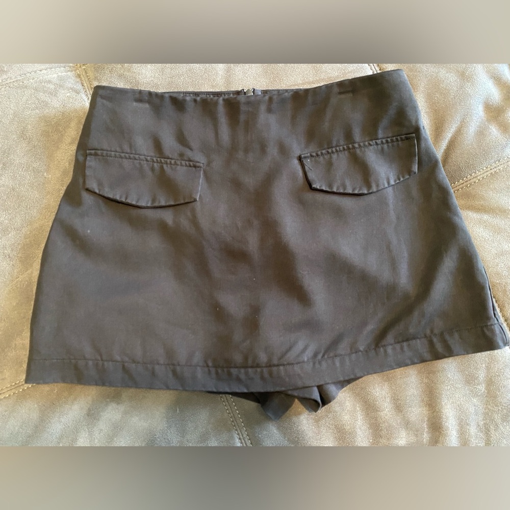 Reformation Imogen Skort size 6